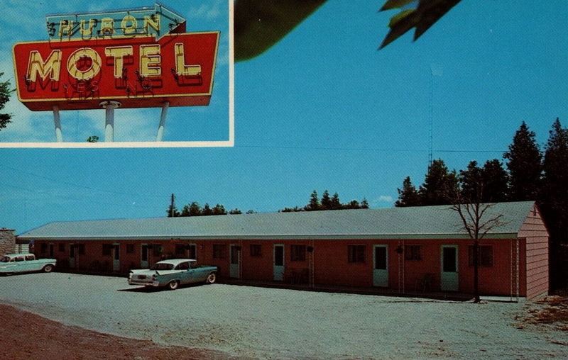 Huron Inn (Huron Motel) - Vintage Postcard